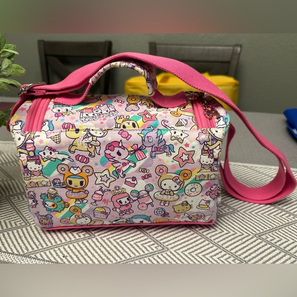 Tokidoki X Hello Kitty lunch bag. - Picture 2 of 3